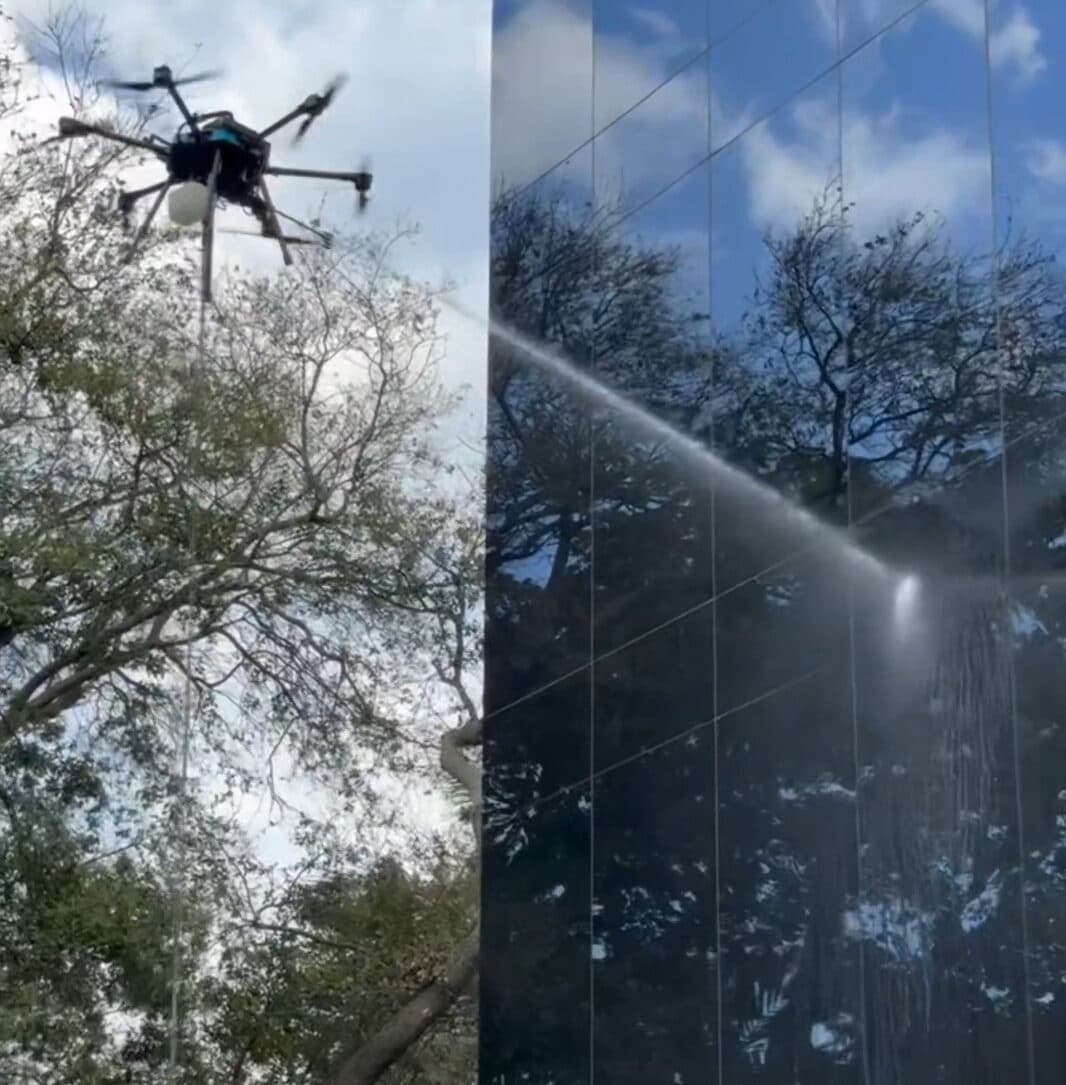 Window & Glass Cleaning